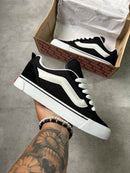 VANS KNU SKOOL