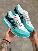 NEW BALANCE FUELCELL REBEL V4